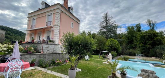 Vente maison 9 pièces 220 m²