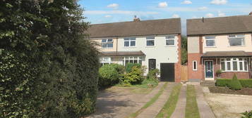 3 bed semi-detached house for sale