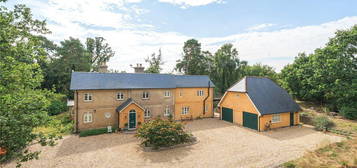 5 bed detached house for sale