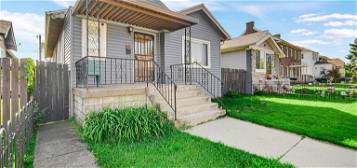 4115 Grand Blvd, East Chicago, IN 46312