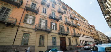 Appartamento in vendita in via Ottavio Assarotti, 3