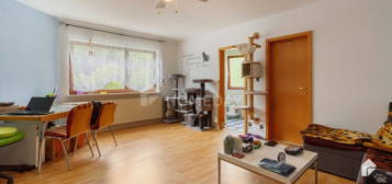 2-Zimmer-Wohnung mit zwei Stellplätze in Ruhige Lage, mit Pool, Sauna in Gründau