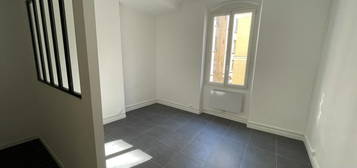 Studio  à louer, 1 pièce, 31 m², Étage 2/3