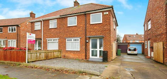 2 bedroom semi-detached house for sale