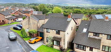 4 bed detached house for sale