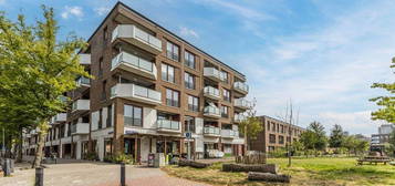 Appartement + parkeerplaats beschikbaar: 5 maanden