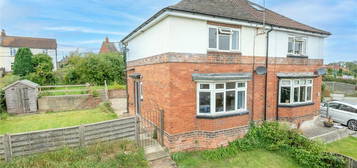 2 bedroom semi-detached house for sale