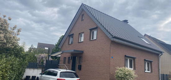 Freistehendes Einfamilienhaus in zentraler Lage