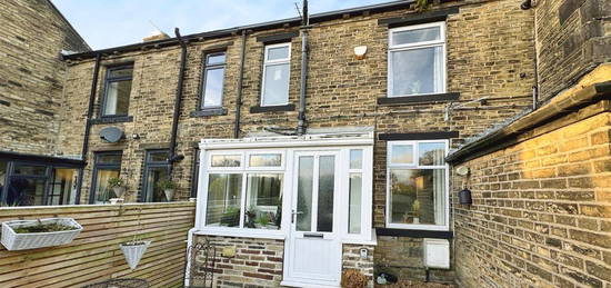 Terraced house to rent in Carr House Road, Shelf, Halifax HX3