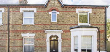 Flat to rent in Maberley Crescent, Crystal Palace SE19