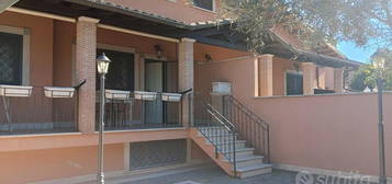 Villa a schiera Roma [Cod. rif 3193128ARG]