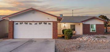 8141 Irwin St NE, Albuquerque, NM 87109