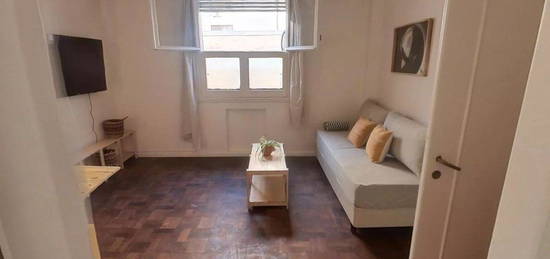 Piso en venta en calle de Valdecanillas, 15