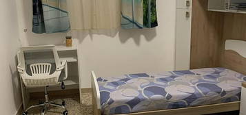 Letto in camera doppia Zona Marconi Roma