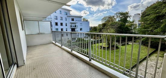 Achat Appartement NANTES Procé type 2 avec ascenseur, terrasse et parking.