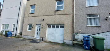 2 bedroom semi-detached house