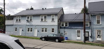 20 S 6th St #1, Sharpsville, PA 16150