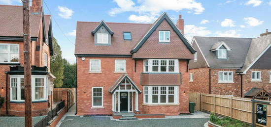 6 bedroom detached house for sale