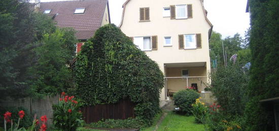 2 Familienhaus mit großem Garten