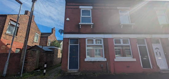 Property to rent in Thorn Grove, Fallowfield, Manchester M14