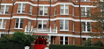 Flat to rent in St. Andrews Mansions, London W14