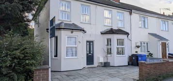 4 bedroom semi-detached house