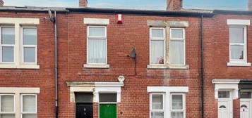 Flat to rent in Chirton West View, North Shields NE29