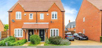 2 bedroom semi-detached house for sale