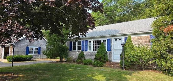 371 Main St, Harwich, MA 02645