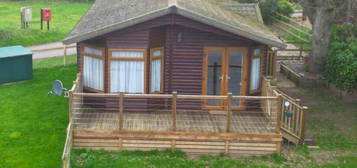 2 bedroom lodge for sale