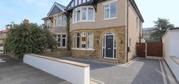 3 bed semi-detached house for sale