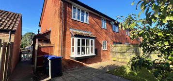 End terrace house to rent in Wingfield Gardens, Frimley, Camberley, Surrey GU16