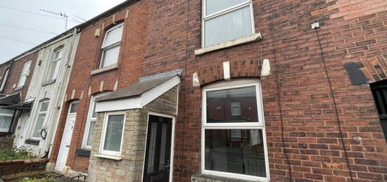 2 bedroom terraced house