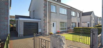 3 bed semi-detached house for sale