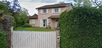 Location Maison Saint Bernard 01600