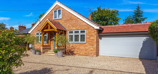 4 bed detached house for sale