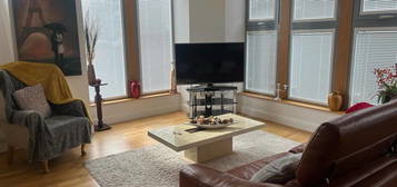 2 bed flat to rent