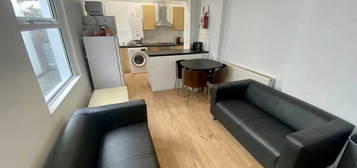 Property to rent in Bay View Terrace, Brynmill, Swansea SA1