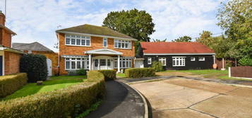 6 bedroom detached house for sale