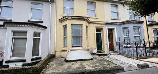 Flat to rent in Stuart Road, Stoke, Plymouth PL1