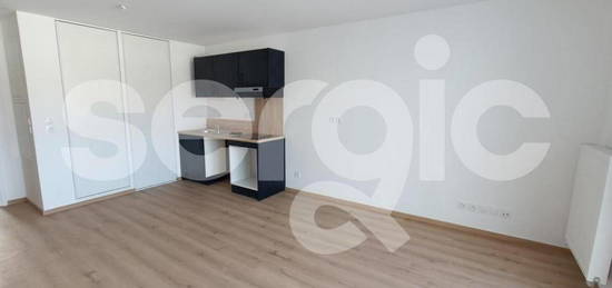 Appartement  à louer, 2 pièces, 1 chambre, 44 m²