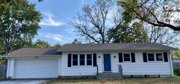 312 W Odell St, Marionville, MO 65705