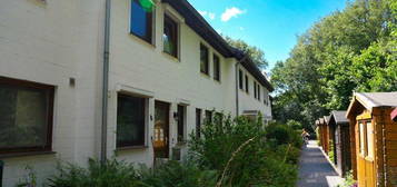 Geräumiges Mittelreihenhaus mit Garten, Carport und Vollkeller in familienfreundlicher Lage