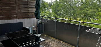 ***4-Zimmer-Wohnung mit großem Balkon und Tiefgarage***