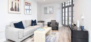 Flat to rent in Acol Road, West Hampstead NW6