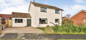 4 bedroom detached house