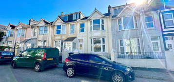 4 bedroom terraced house