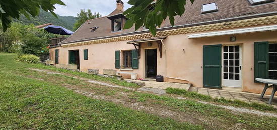 Ferme 1 étage  à vendre, 6 pièces, 4 chambres, 150 m²