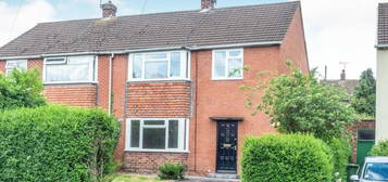 3 bedroom semi-detached house