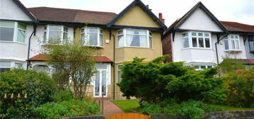 5 bedroom semi-detached house for sale